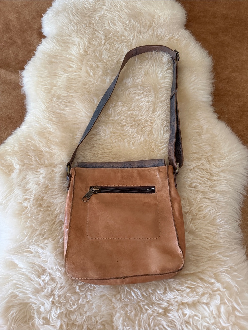 BedStu leather messenger bag - Picture 4 of 4